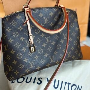 Louis Vuitton Purse